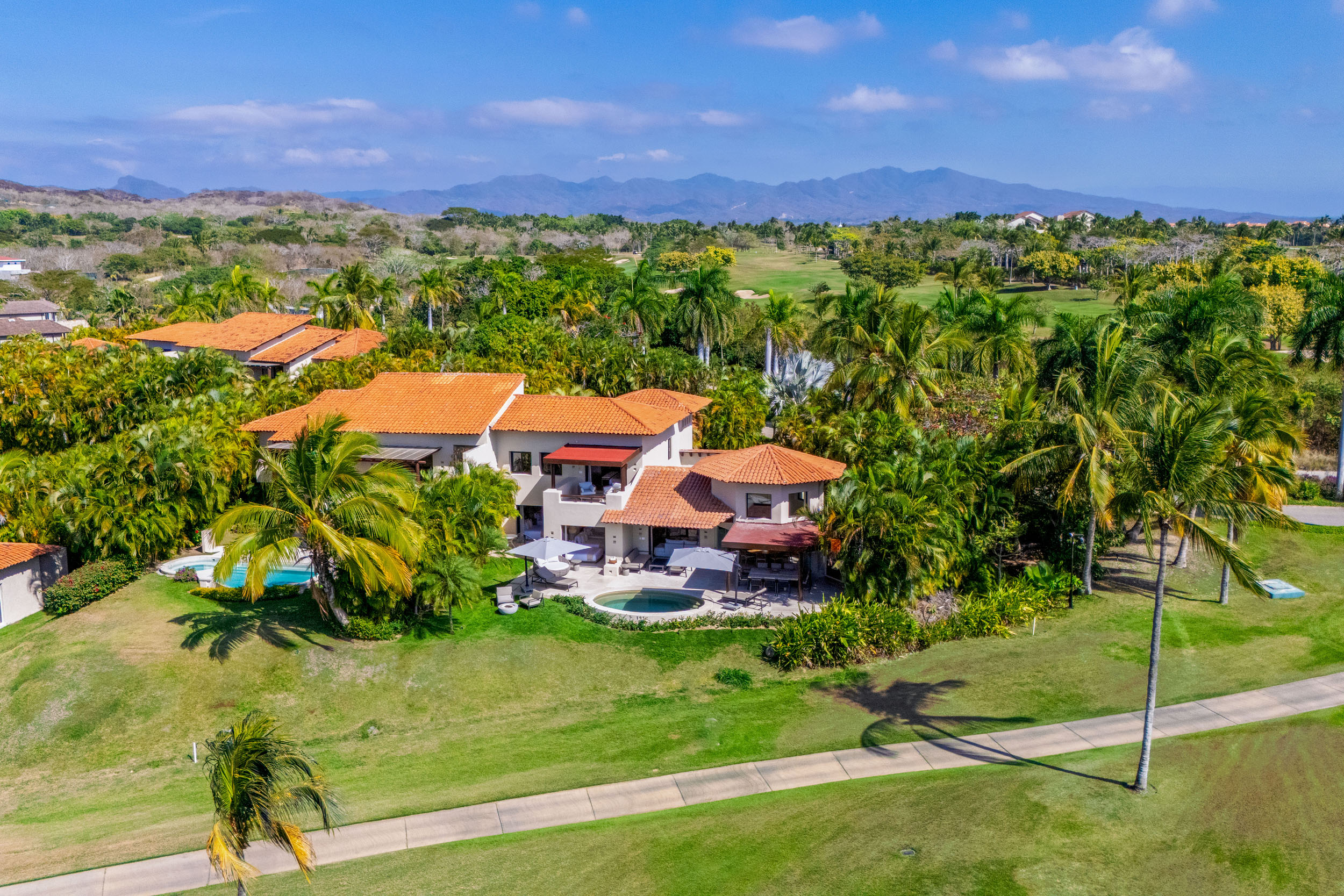 Luxury Rentals Punta Mita - Las Palmas 28 - 20.jpg