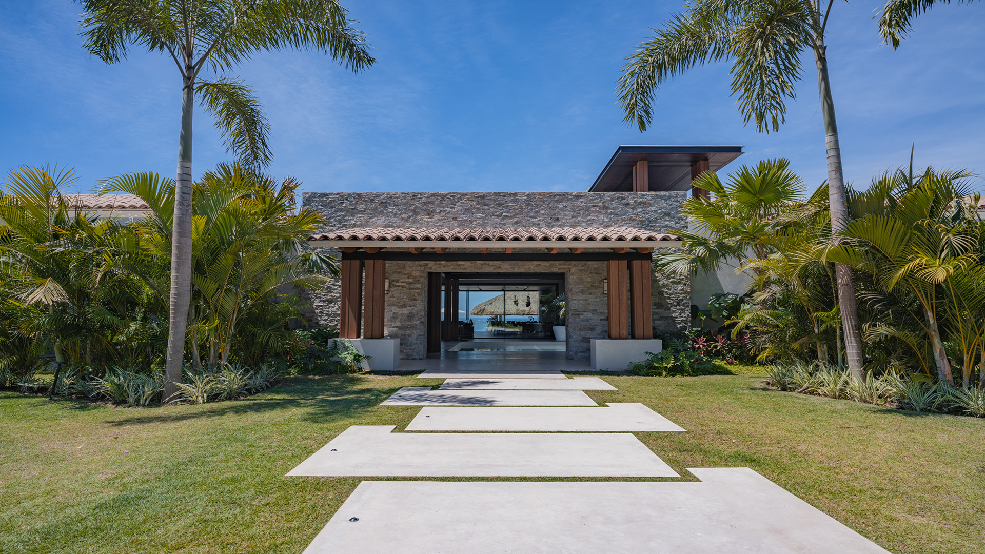 Luxury Rentals Punta Mita - Oceanfront - La Punta 18 - red -14.jpg