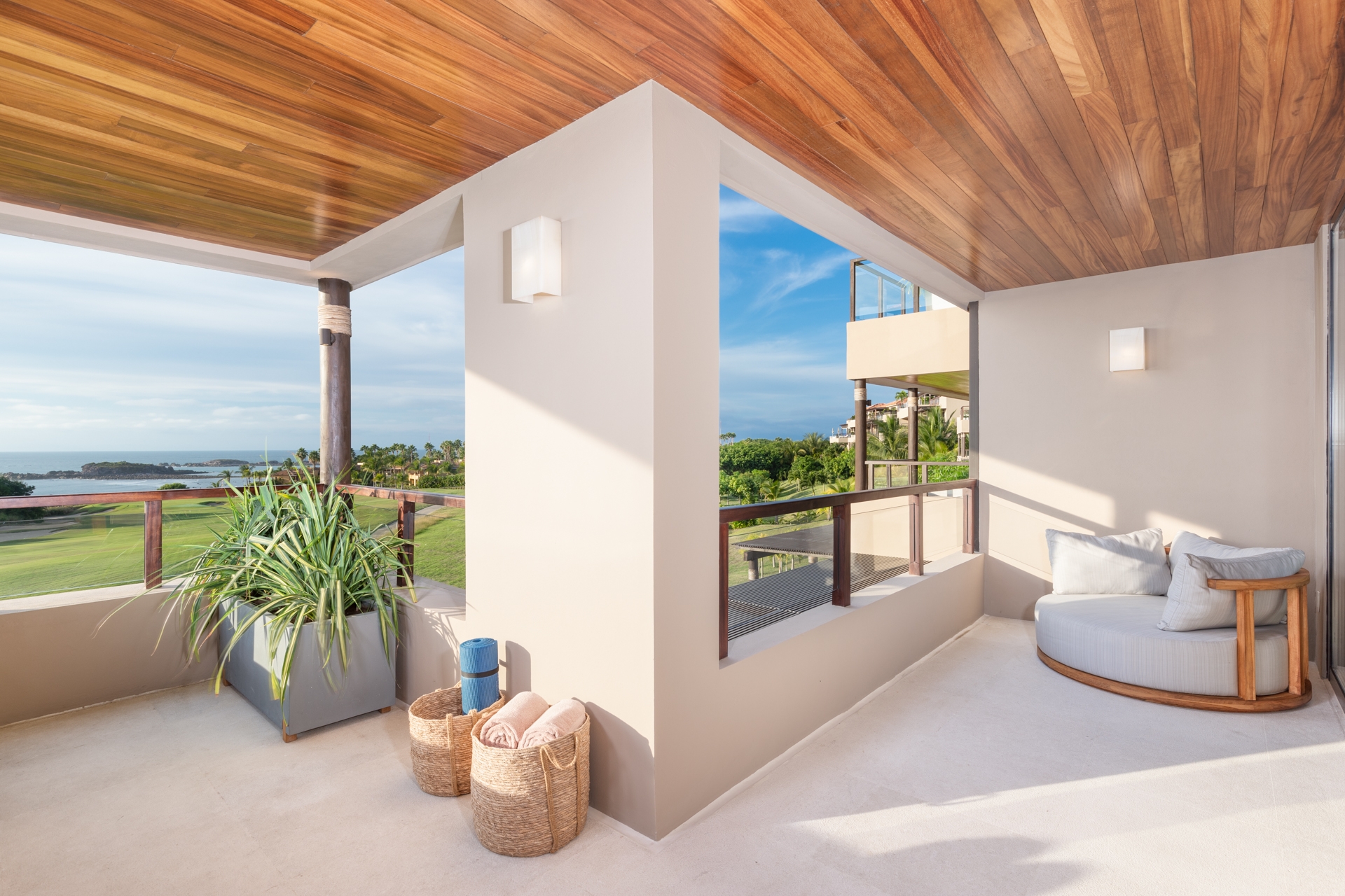 Luxury Mita Rentals - Ocean View - marietas-2022d_1920.jpeg