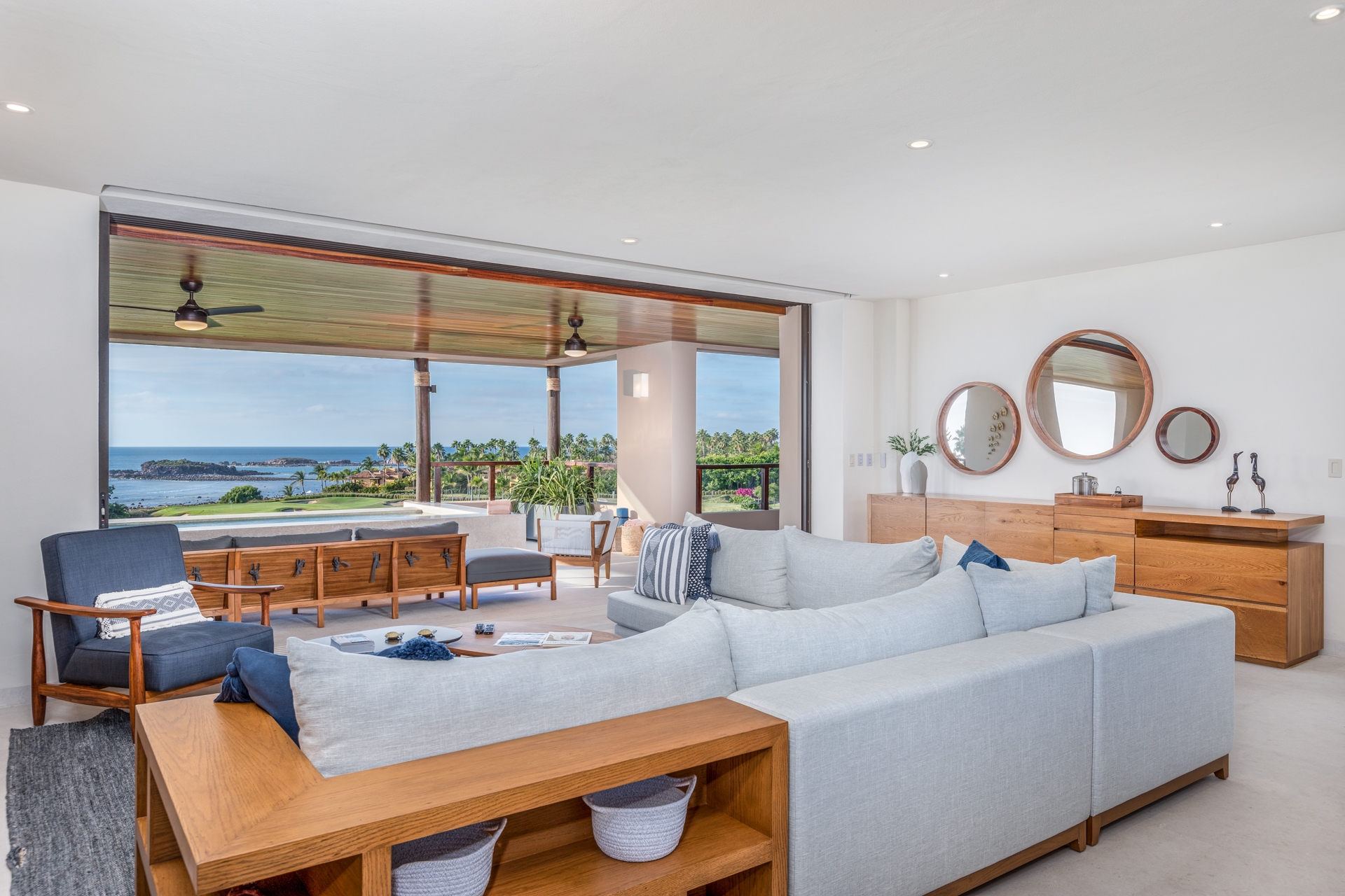 Luxury Mita Rentals - Ocean View - marietas-202d_199720.jpeg