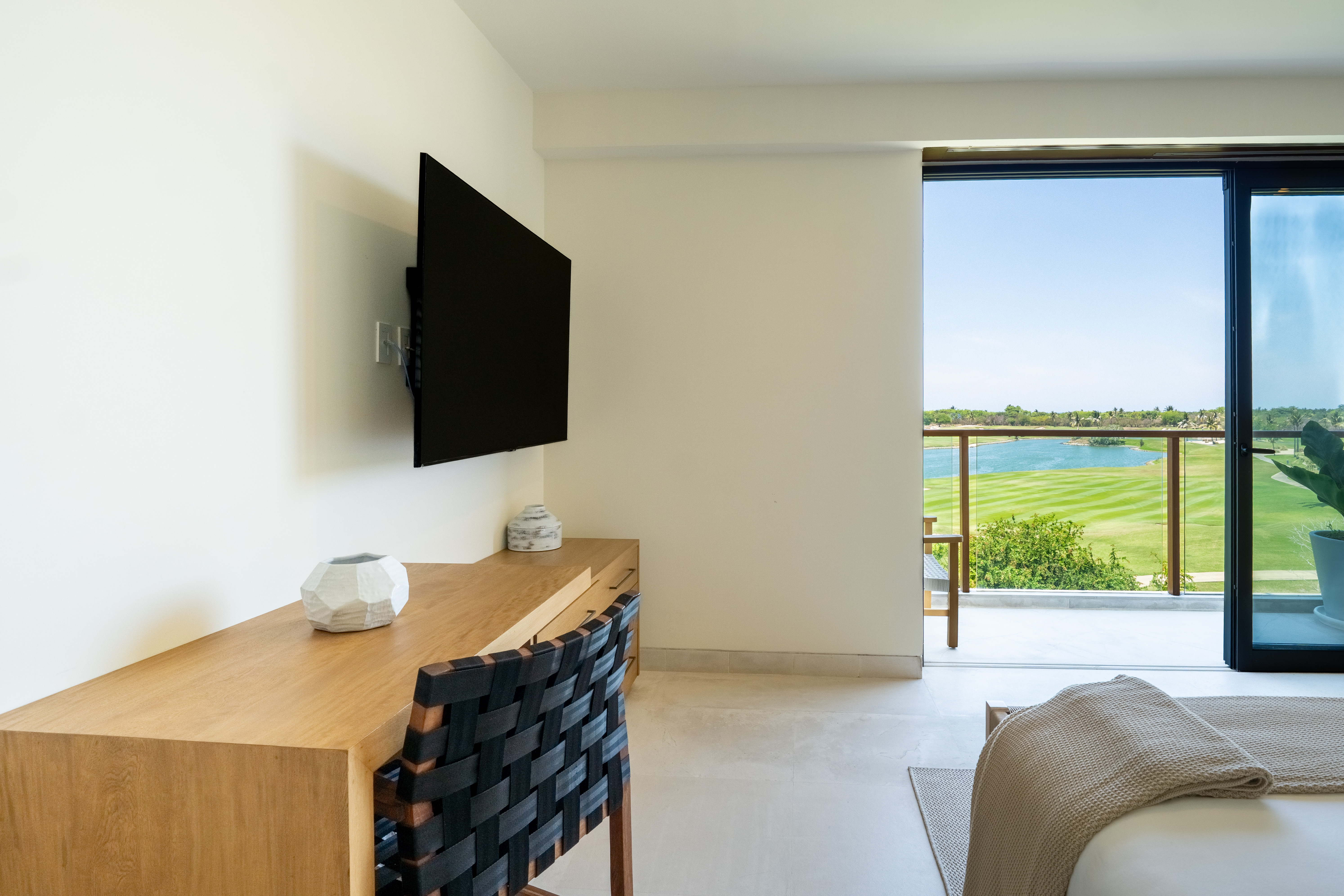 Luxury Mita Rentals - Ocean View - El Encanto 1021-05.jpg