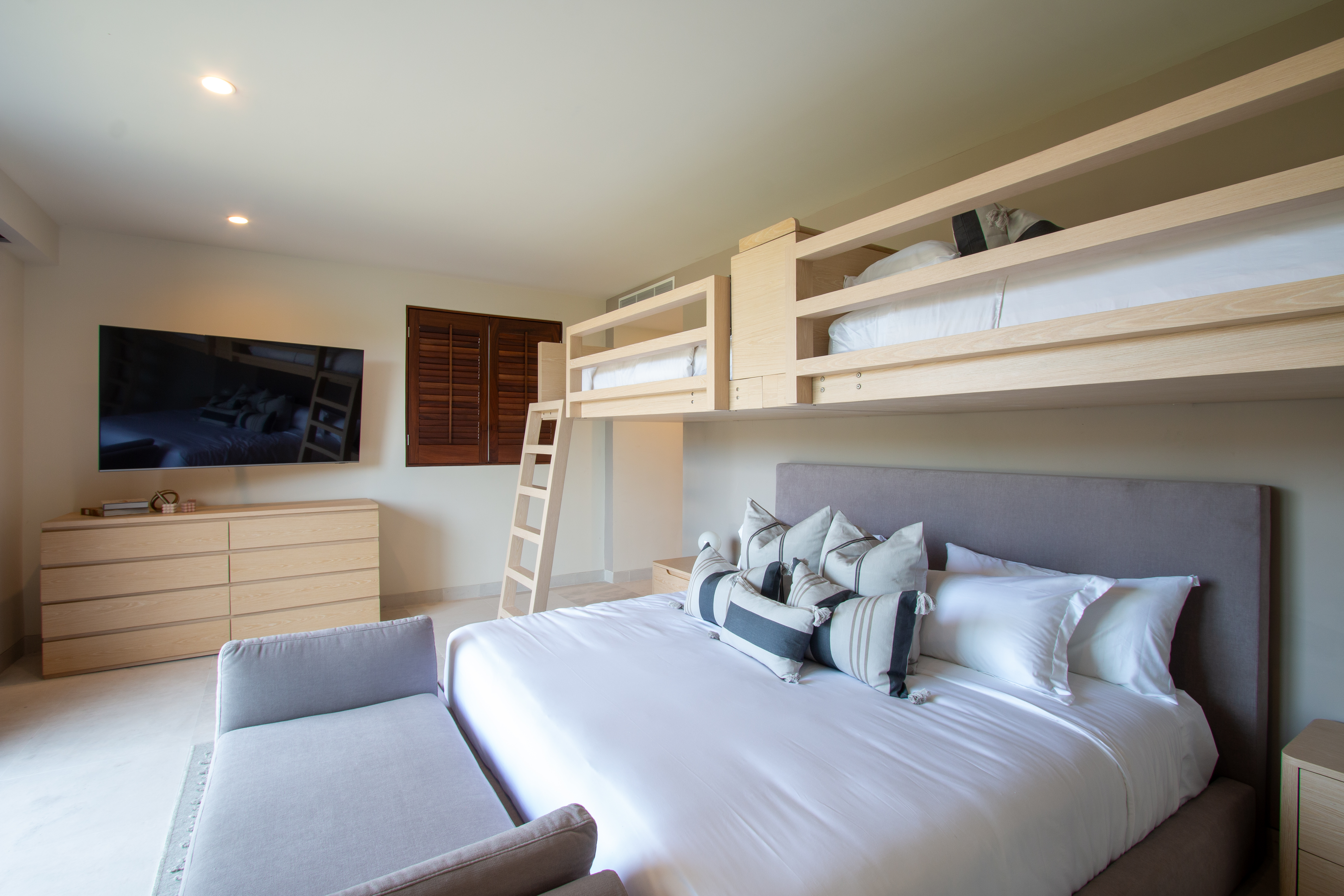 Luxury Mita Rentals - Ocean View -  El Encanto 821-05.jpg