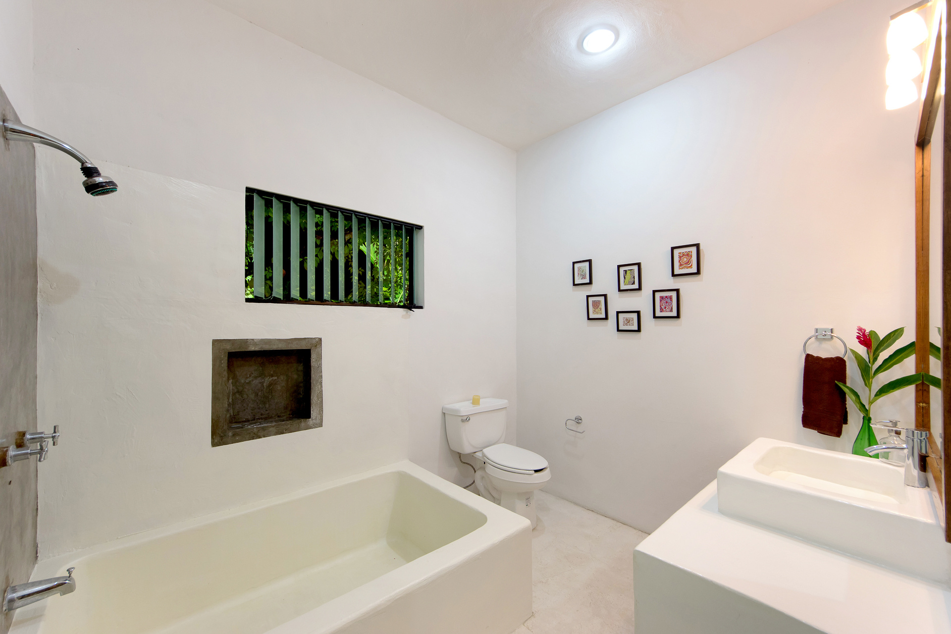106e13f90b98424d9feb6d4a91ee9490-fhd.jpg